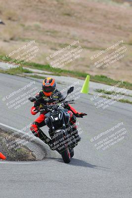 media/Mar-05-2023-TrackXperience (Sun) [[a95d40e56a]]/Group 2/session 2 turn 4/